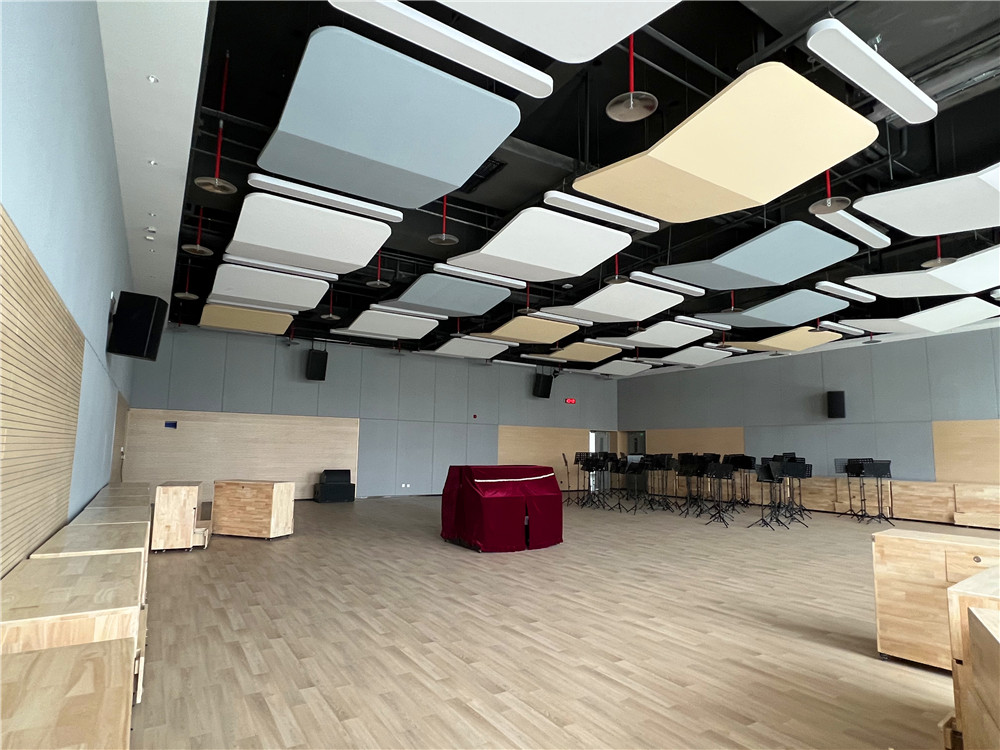 1702029660.jpg 青少年活動中心.JPG